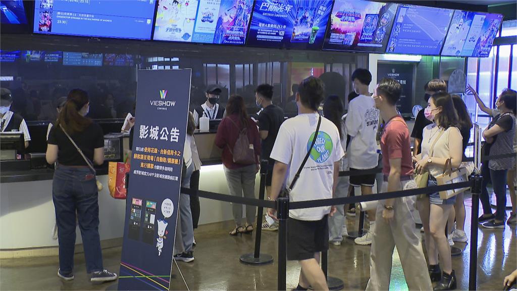 本土增34556例「較上週再降7.1%」 估12月疫情降溫「新冠改第4類機會大」