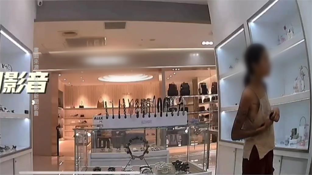 竊盜慣犯！妙齡女百貨竊「5500元精品髮夾」　　監視器過程全都錄