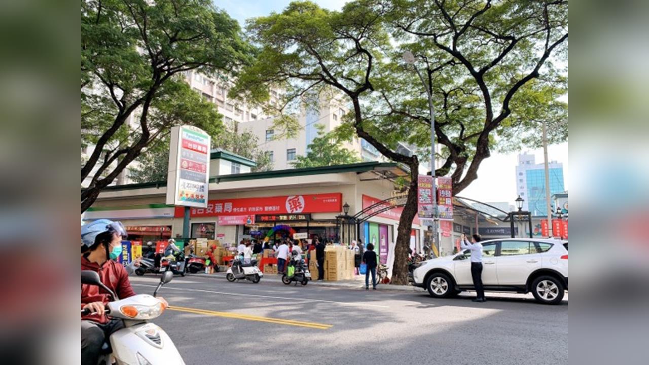 快新聞／知名1連鎖藥局驚傳倒閉！欠薪又解僱88人　台南市政府出手了