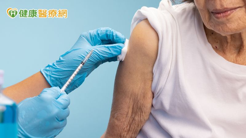 冬季新冠疫情蠢動!公費新冠疫苗明年1月開放「滿6個月以上」都能打