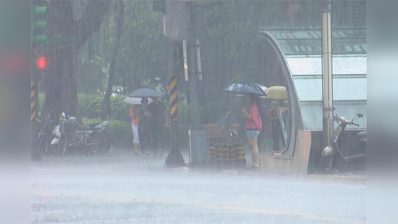 快新聞／鋒面影響「桃園以北大雨特報」！山區午後留意大雨