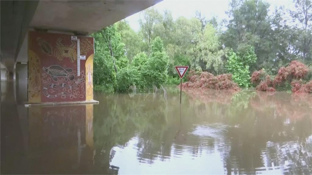 澳洲連日豪雨肆虐　南澳一家4口遭圍困仰賴空投物資