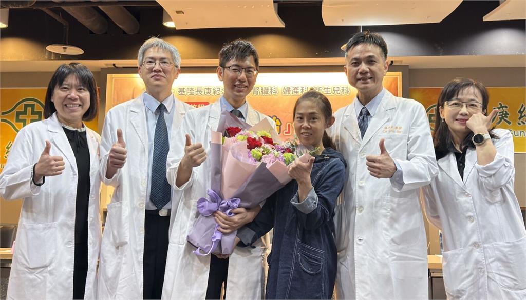 「3年沒月經」腹隆起已懷孕   不到千分之一的奇蹟！長庚助洗腎婦順產