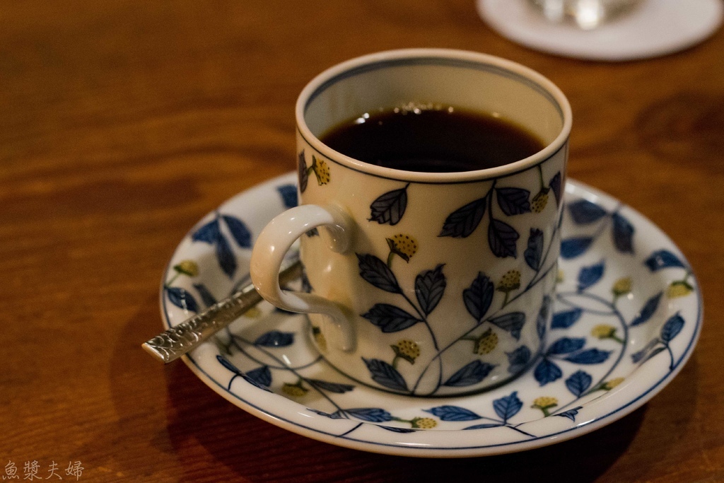 【食記】東京澀谷 藍瓶咖啡老闆的推薦 茶亭羽當 咖啡店 老店 菜單 價位 必吃 推薦
