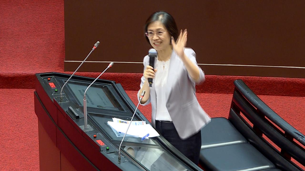 收殘局？藍委發起月餅集資認購　傳林沛祥、張啓楷罵翻翁曉玲