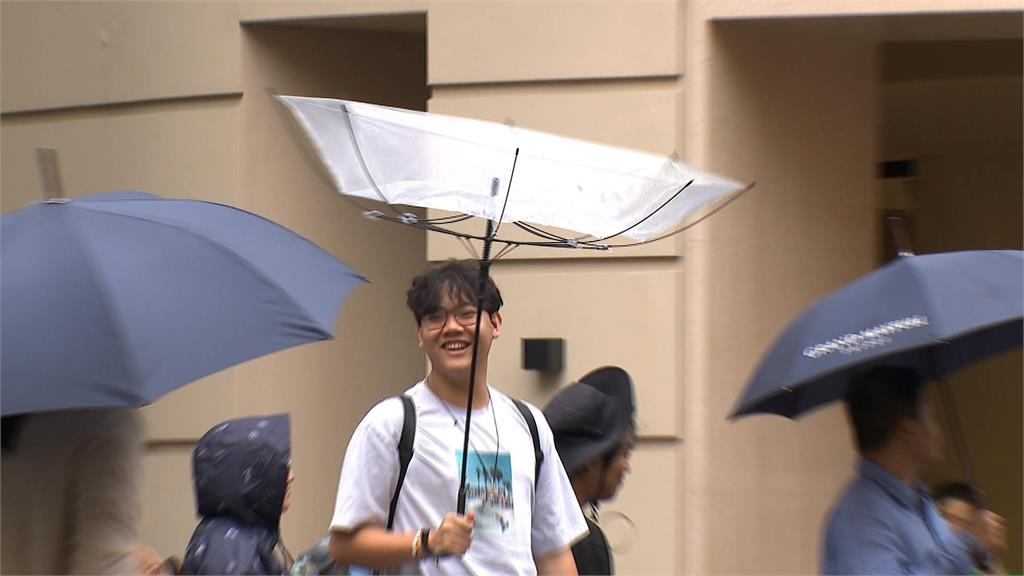 雨彈炸北東連2天發紅　週二起水氣增！國慶日放晴轉涼