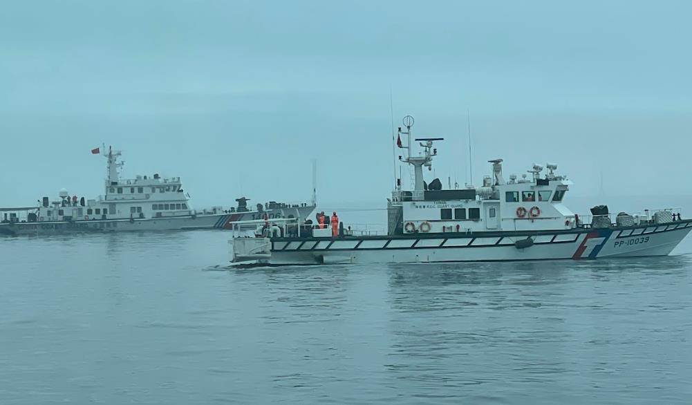 快新聞／又來騷擾！中國海警船與我巡防艇相距不到50公尺　畫面曝光
