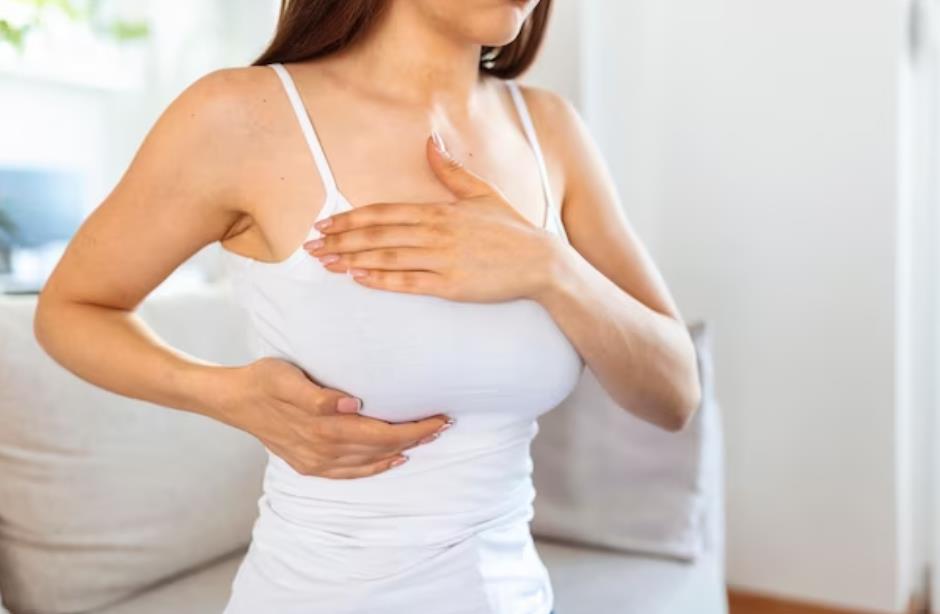 什麼樣的人易罹乳癌？「胸部大小」有關嗎？醫師發文破解迷思　　