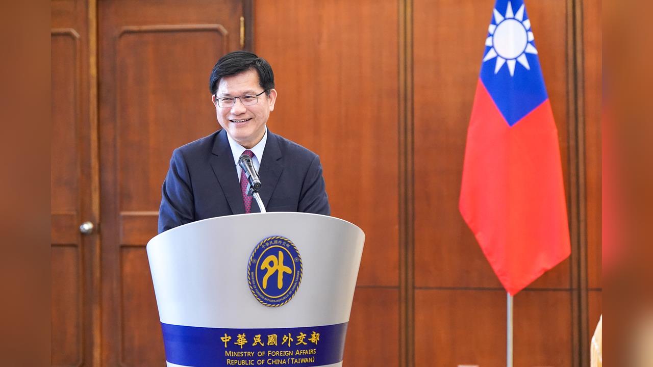 快新聞/密赴巴黎!林佳龍上任迄今已訪10國 日媒讚:台灣外長成空中飛人