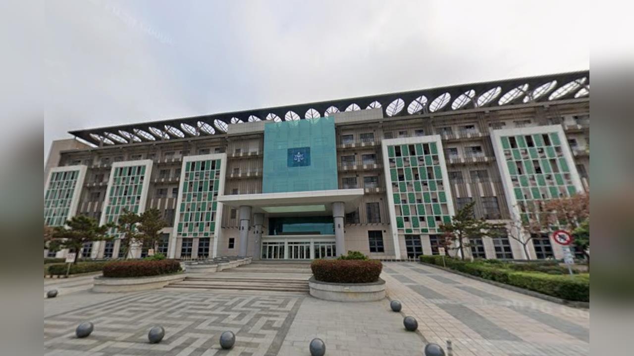 冷血舅「埋伏浴室」狠砍外甥35刀！開庭不悔改嗆「頭殼裝屎」判決結果出爐