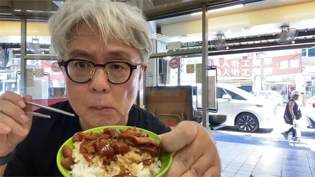 親嚐「AI教父黃仁勳美食圖鑑」　日本作家見店名憶當年網驚：差點出道