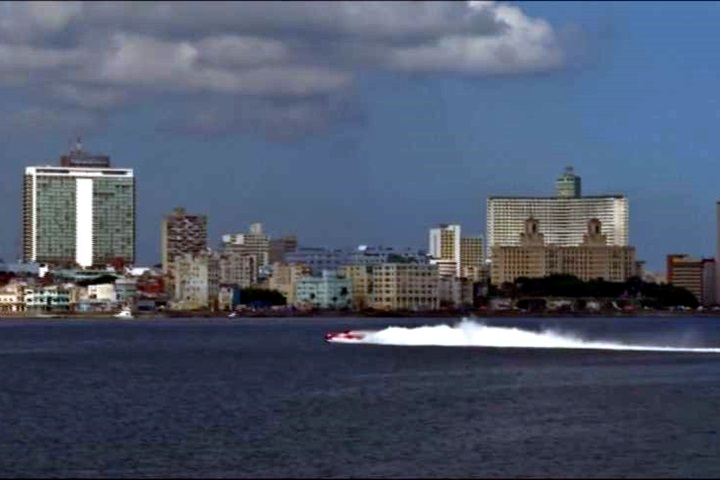 動力艇從美國開到古巴 創世界最快紀錄