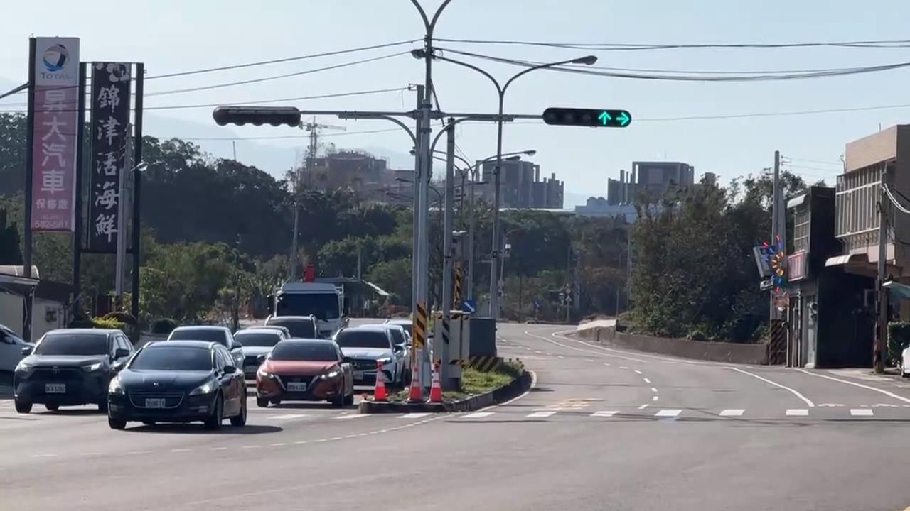 改管車逆向蛇行遭警追　竹南凌晨鳴笛引發關注