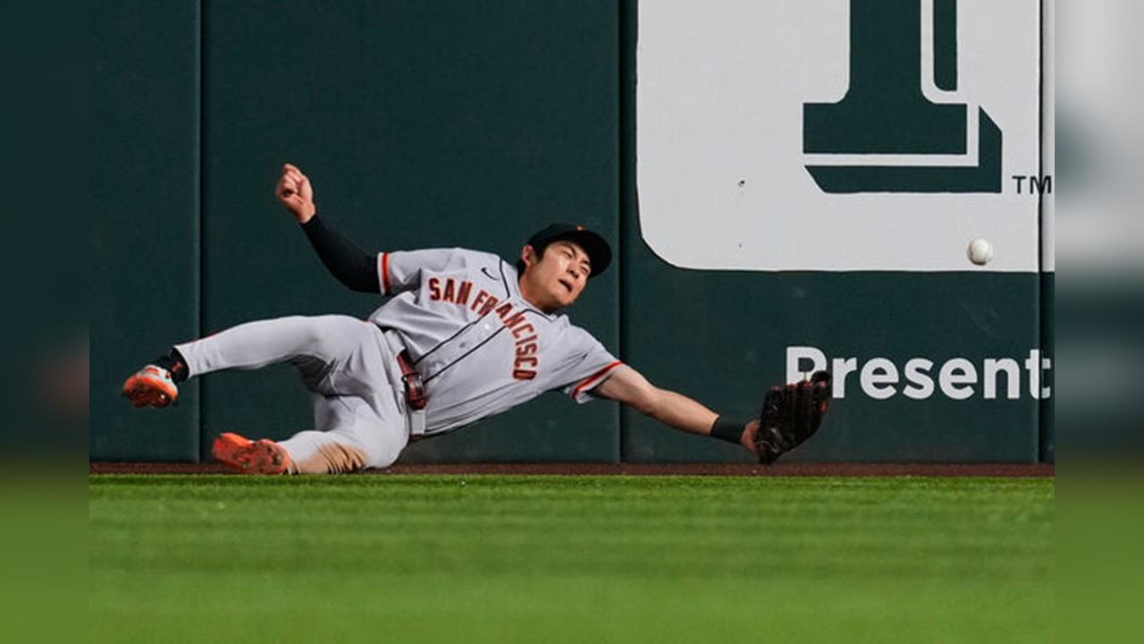 MLB(影)／「韓籍帥哥」李政厚再見跌倒輸球！匆匆忙忙、連滾帶爬教頭緩頰佔位問題