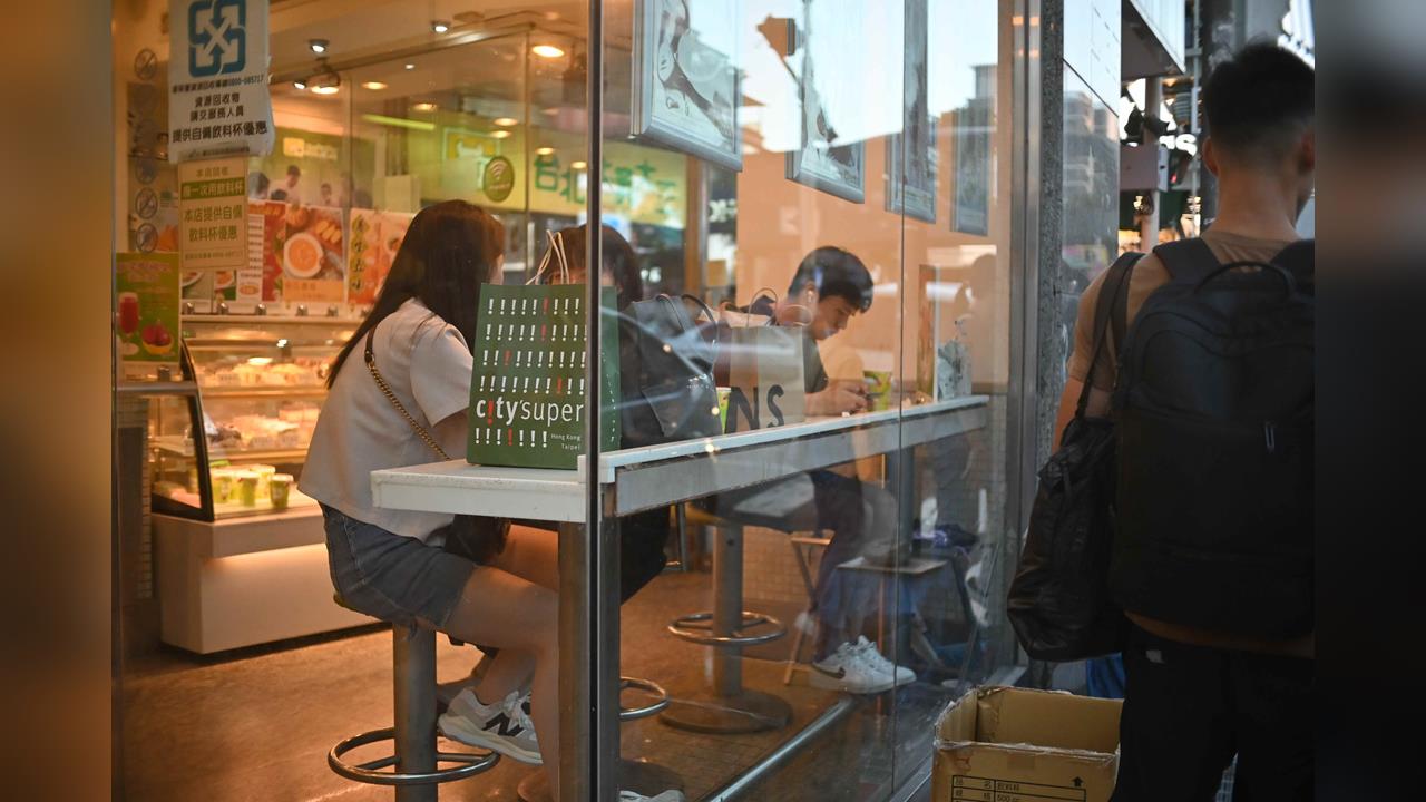 快新聞／台中少東騷擾收銀員2年！不認識等下班、稱「家父經營建設公司」　下場出爐