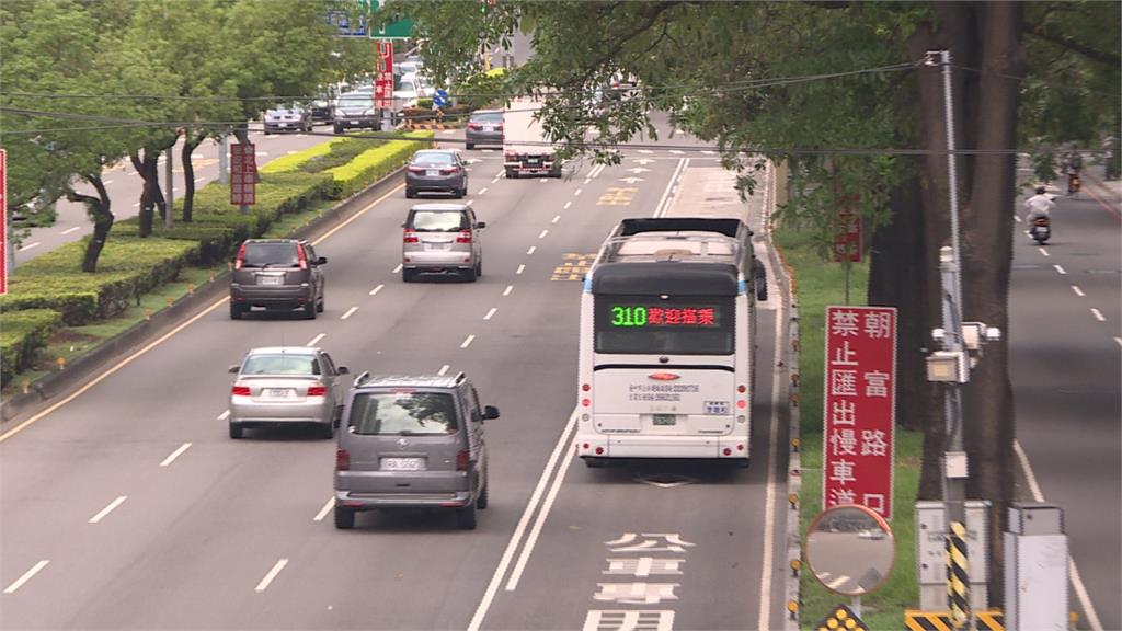 優化公車專用道 候車時間直接省一半