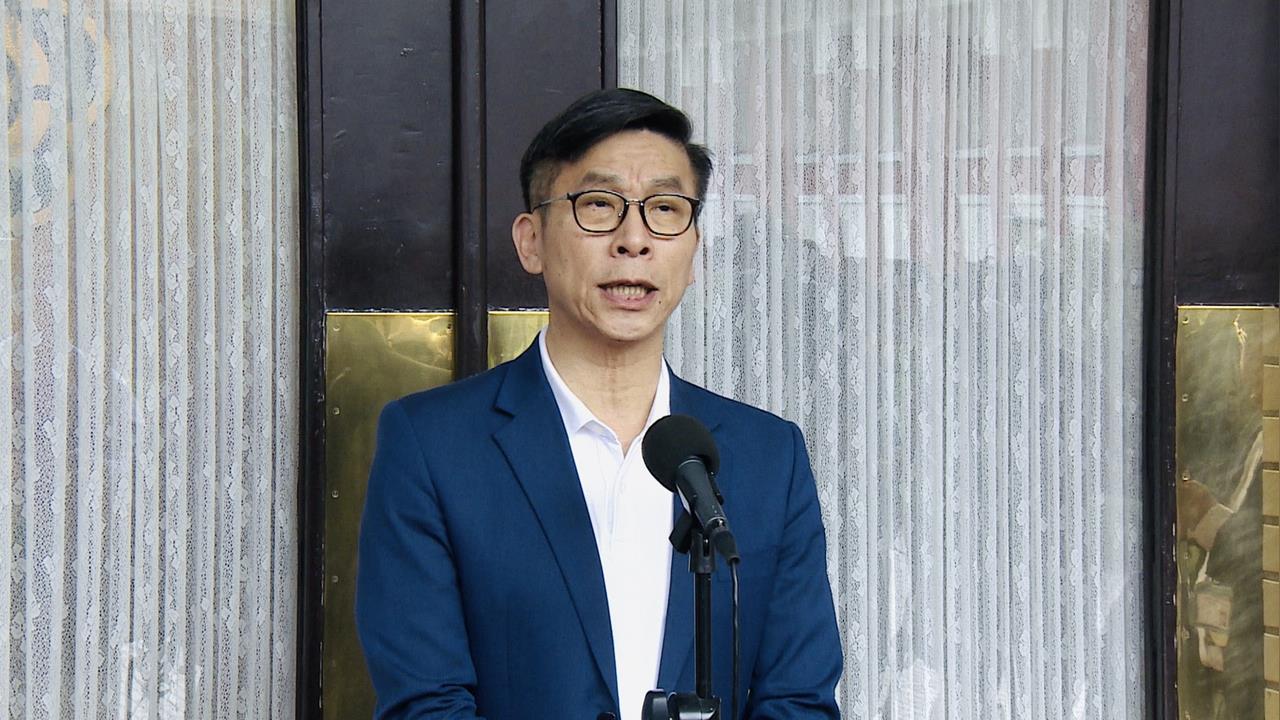 快新聞/防長顧立雄是「福利熊」 鍾佳濱籲在野勿再擋國防預算