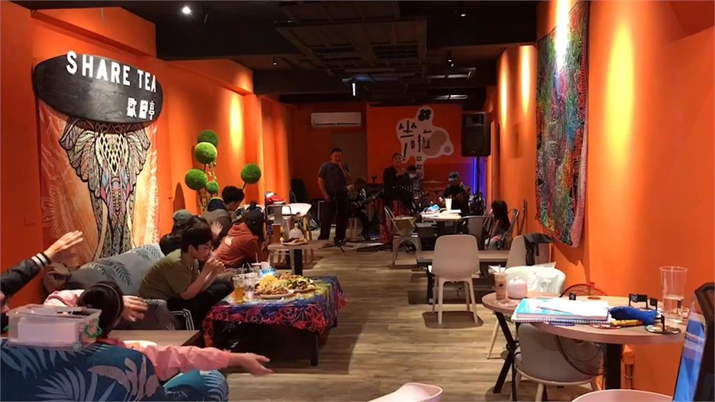 另類行銷 全台首創手搖飲店歌手駐唱 吸引國旅客