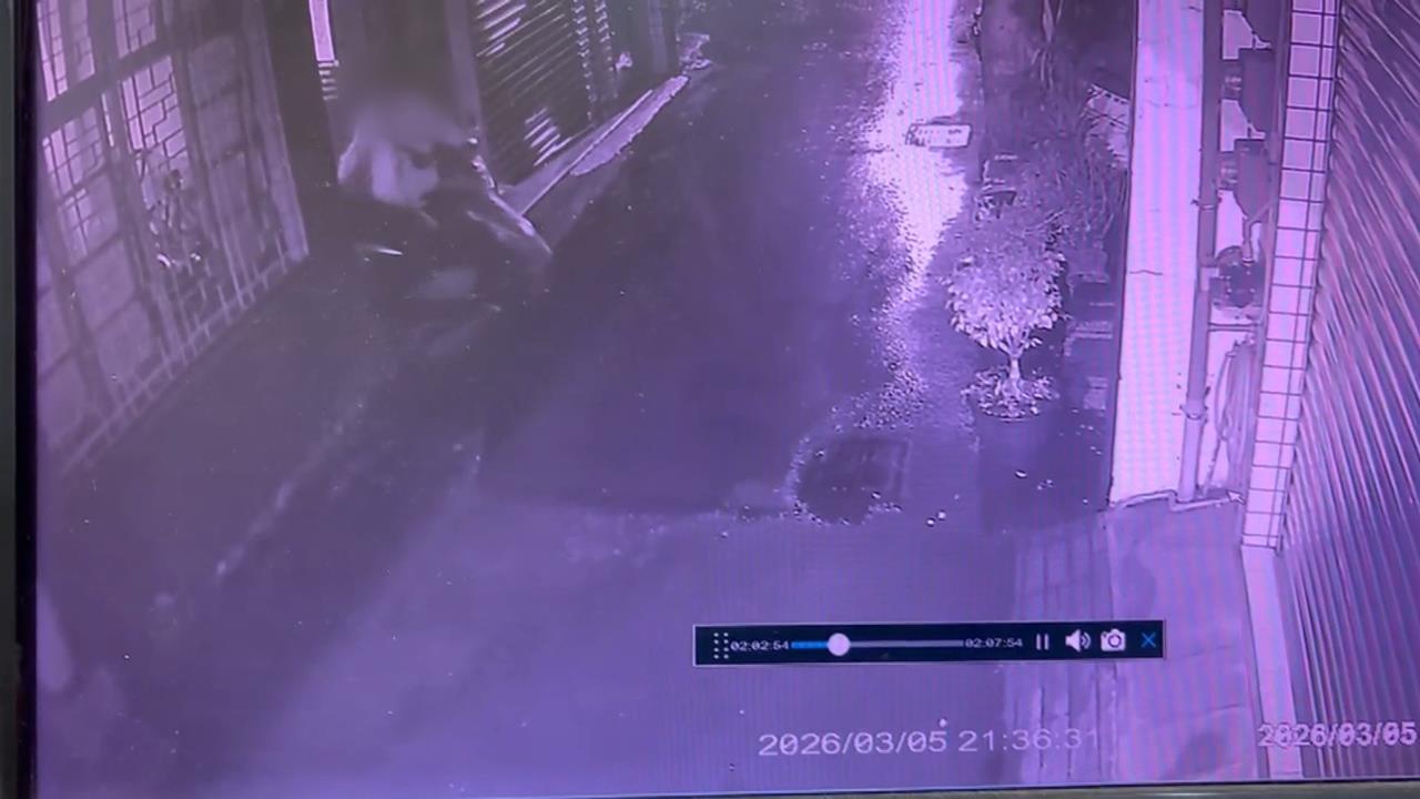 宜蘭偷機車北上新店再偷香油錢　六條通嫌犯棄車逃逸、警方追緝中