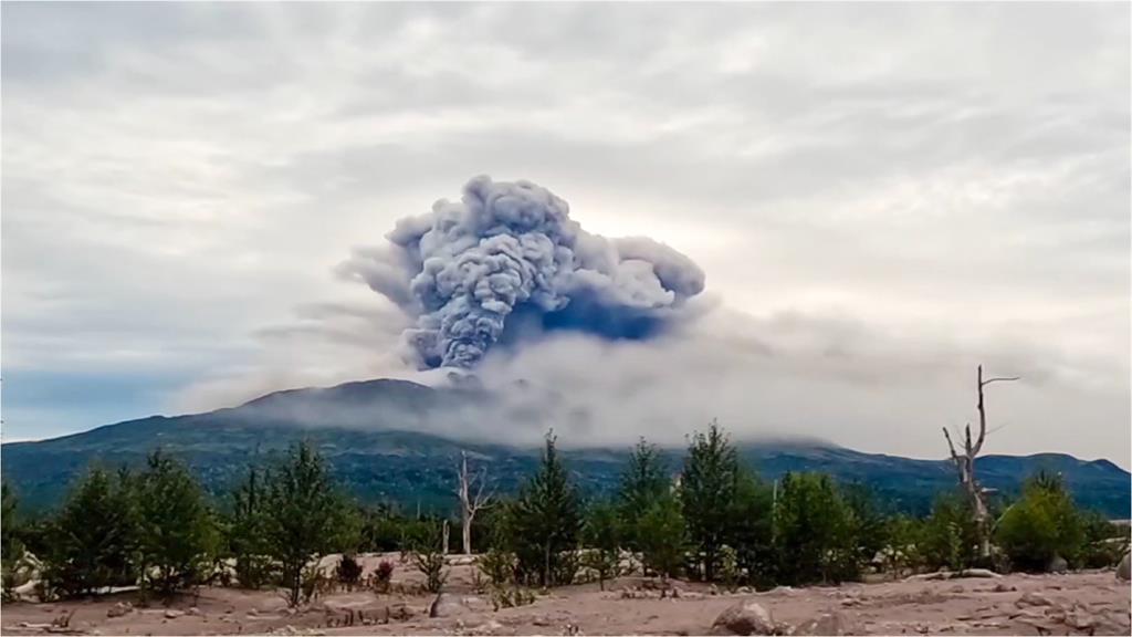 俄羅斯堪察加7.0強震後「火山噴發」　科學家警告：恐有規模9潛在強震