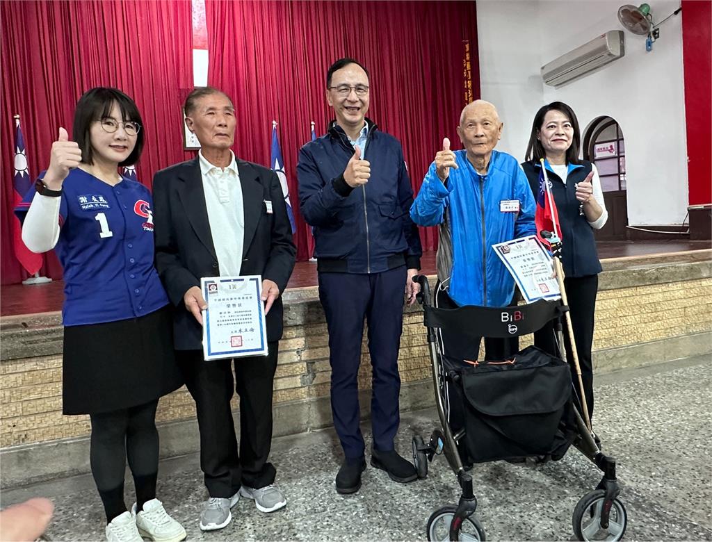 快新聞／鄭天財稱戒嚴護台灣、葉元之恐淪頭號罷免箭靶　朱立倫回應了