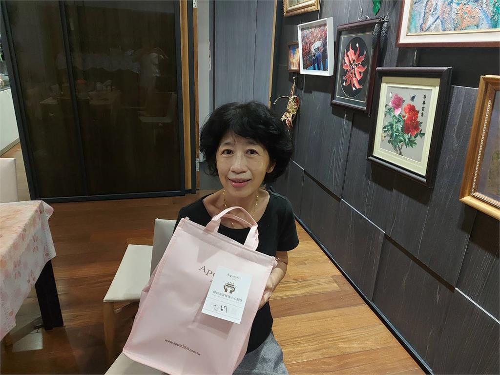 陳佩琪發生日照「玻璃反射有男子身影」　網友歪樓：是沒穿衣服的阿北嗎？