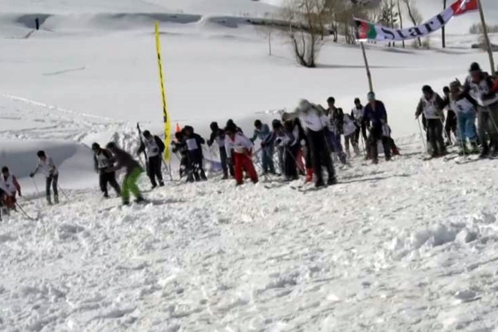 高山擋戰火 阿富汗滑雪挑戰賽象徵團結