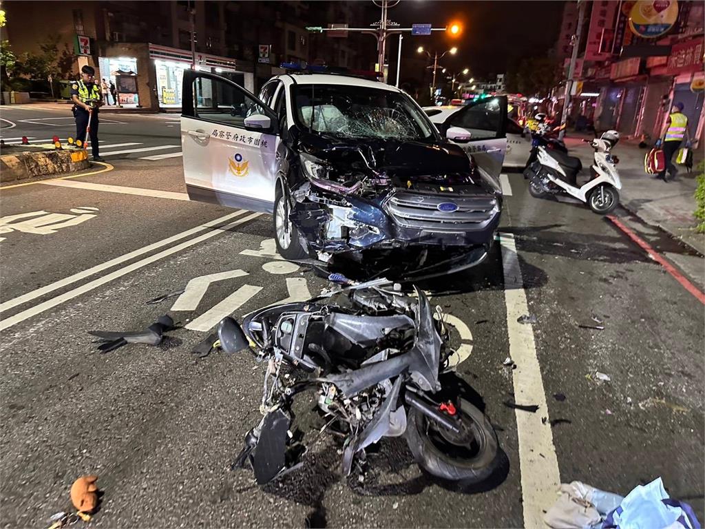 【有片】疑毒駕見警心虛逃逸！男玩命逆向、闖紅燈 猛撞巡邏車落網