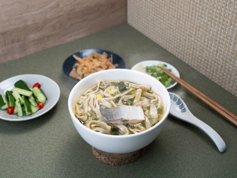 支持台灣午仔魚、媽咪廚房「午麵二魚」試吃心得大公開：魚麵的鮮美滋味讓人讚不絕口