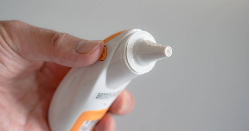 孩子發燒「量耳溫卻正常」　醫揭真相：耳屎太多會誤判