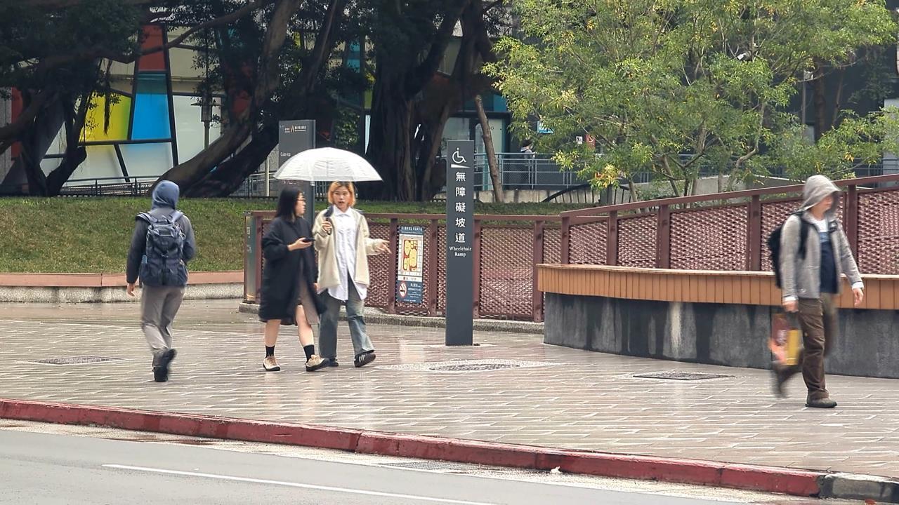 快新聞／白天短暫回暖！明再有兩波東北季風接力報到