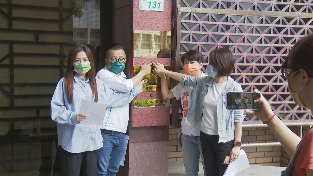 鍾小平誣指陳時中不顧昏倒民眾 綠議員不忍了!按鈴反告涉誣告