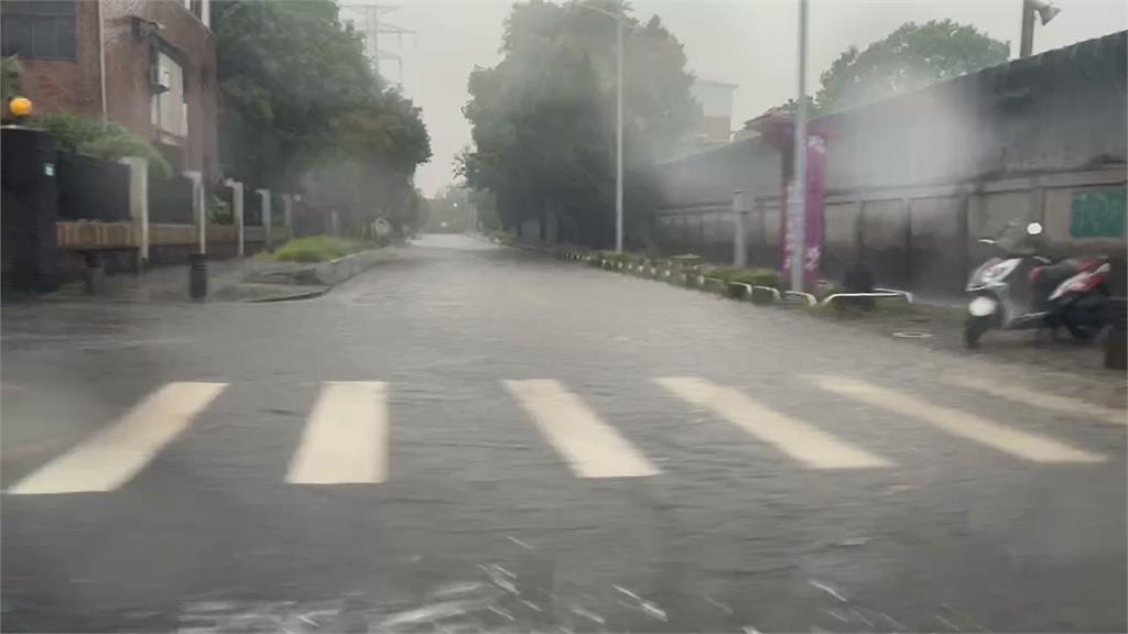 快新聞／豪大雨狂炸全台20縣市！　新北6區發「淹水警戒」