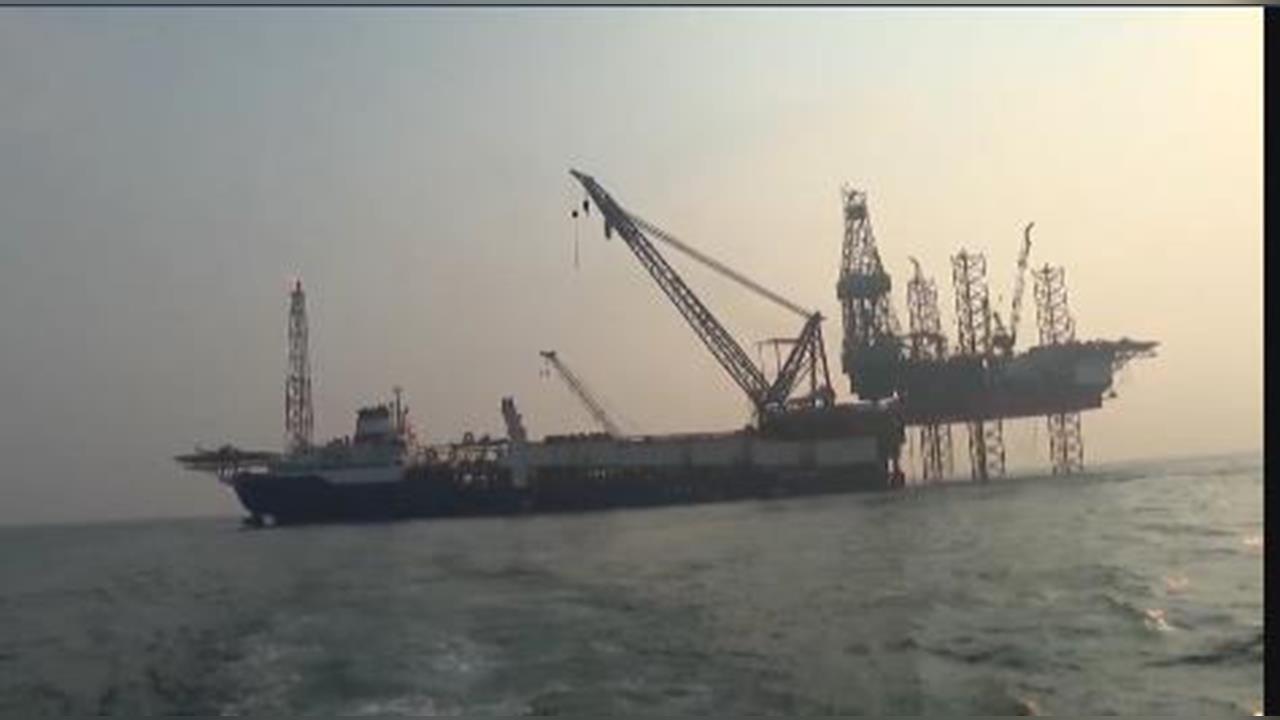 《油》霍爾木茲海峽航運受阻、黑海出口風險升溫 以及美國庫存水位偏低 推高原油風險