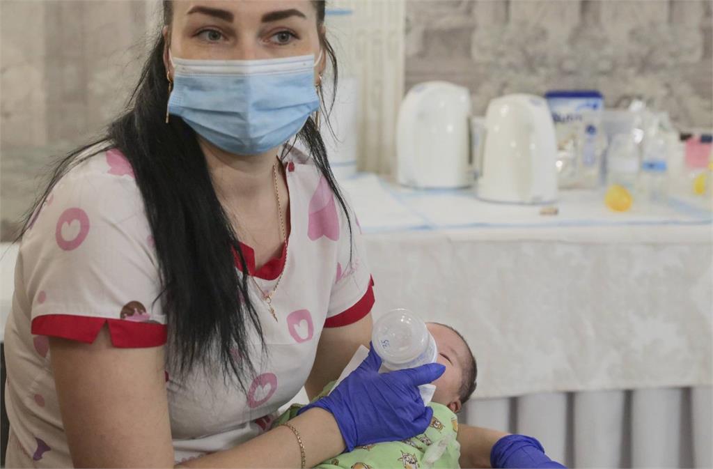 俄軍入侵造成人口嚴重流失　烏克蘭擬立法禁代理孕母
