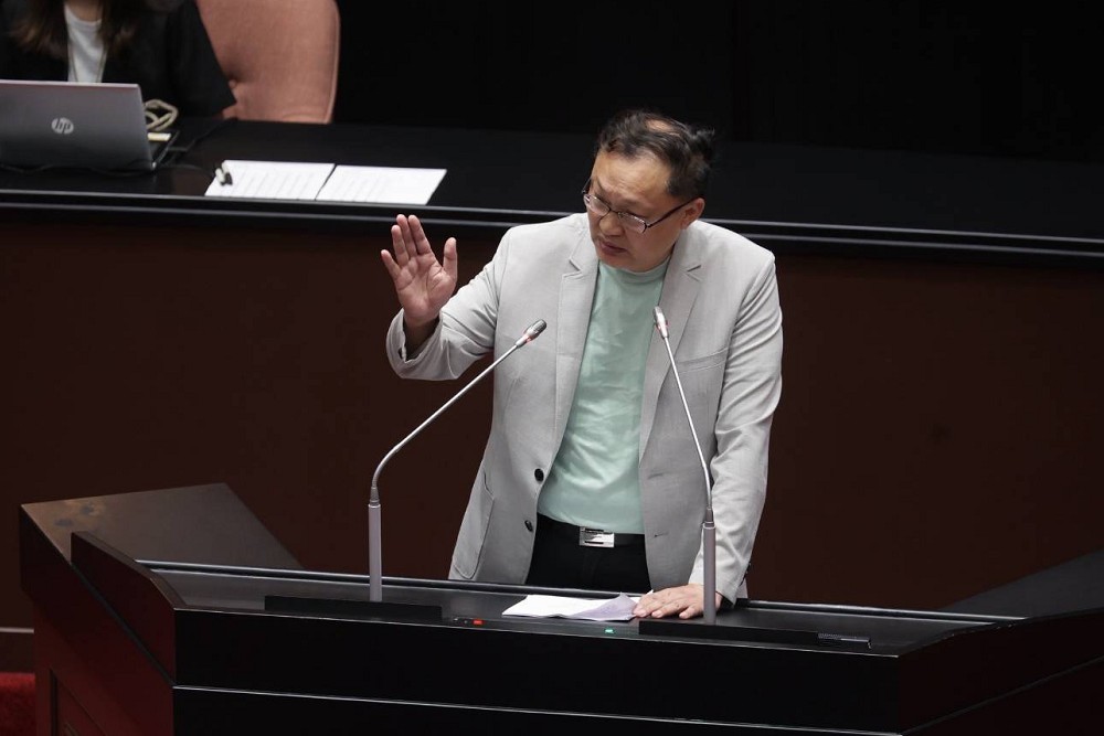 批藍白立委不斷延會　徐富癸：保護傘撐到無限期非常離譜