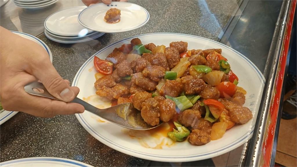 他的份量比我多！　婦怨糖醋魚太少店員竟將料理回收重分