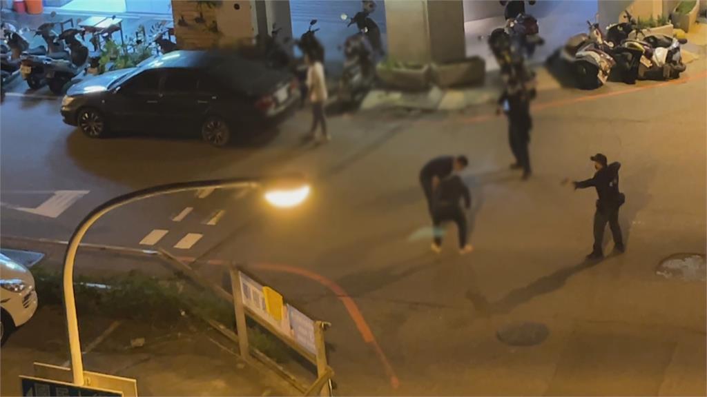 欠12萬躲債開車撞債主！　債主挌人討債不成反進警局
