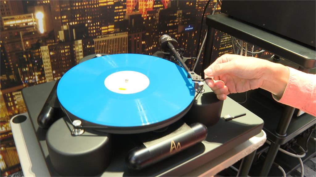 入門耳機到千萬喇叭應有盡有　國際音響展打造頂級劇院