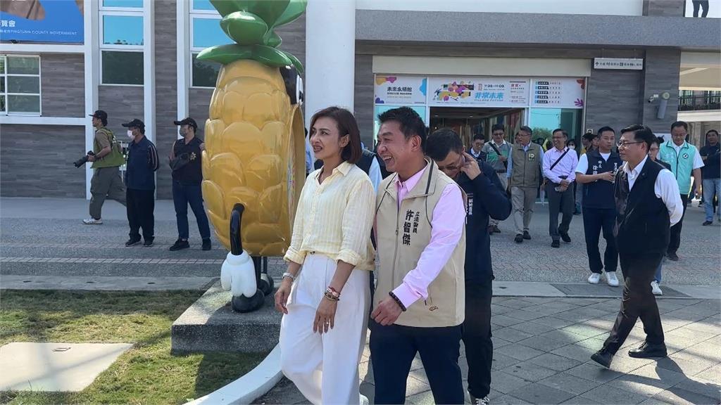 爭高雄市長！賴瑞隆出席新書發表　許智傑、邱議瑩關心高屏二快進度