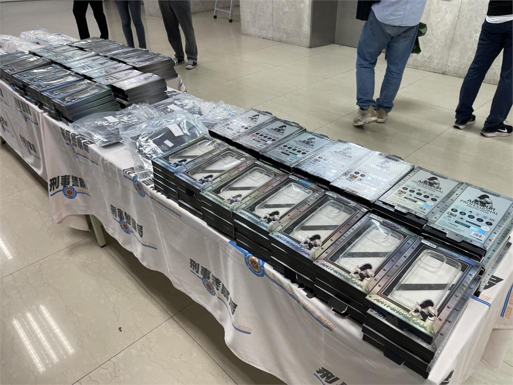 手機殼夾帶毒品走私入境 台馬警方合作起獲2千萬海洛因