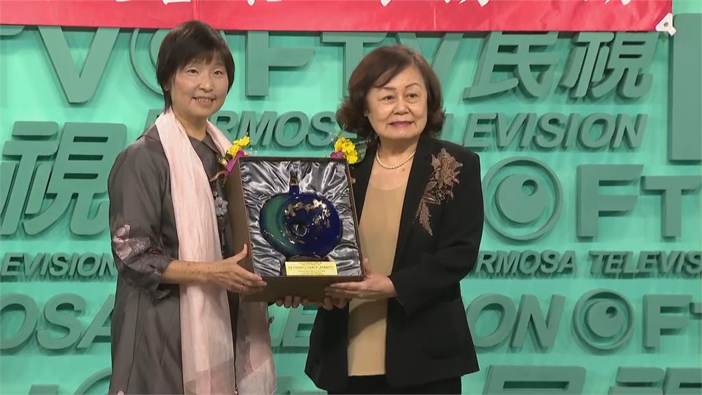 快新聞／民視獲得「統一發票績優營業人」　董事長王明玉：台灣的眼睛誠實經營