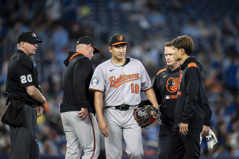 MLB(影)／金鶯日投菅野智之大聯盟初登板   5局因雙手抽筋提前退場