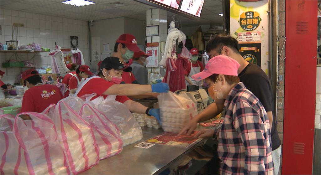 本土確診連日破萬例! 水餃名店銷量增3成緊急加班趕工