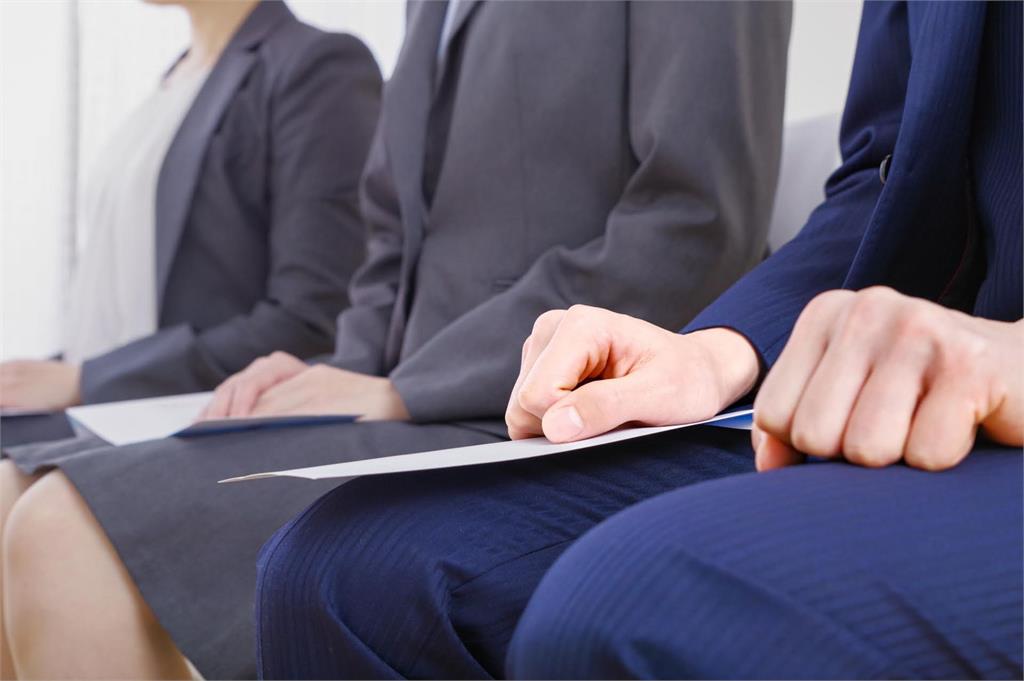 歧視？嘲諷身障者履歷曾任職務「2件事」　雇主掀眾怒急刪文道歉