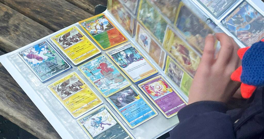 超狂!20歲女收藏逾6萬張寶可夢卡 總價估破21億元