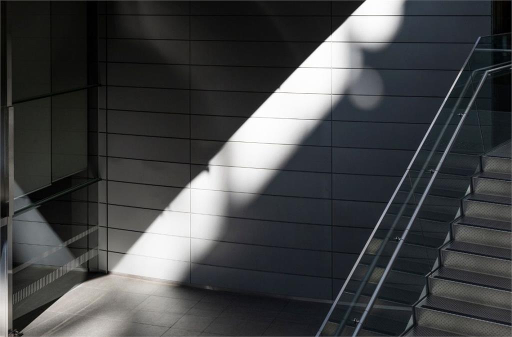 樓梯間活春宮瘋傳！男女「激戰三晚」全被拍　住戶大崩潰