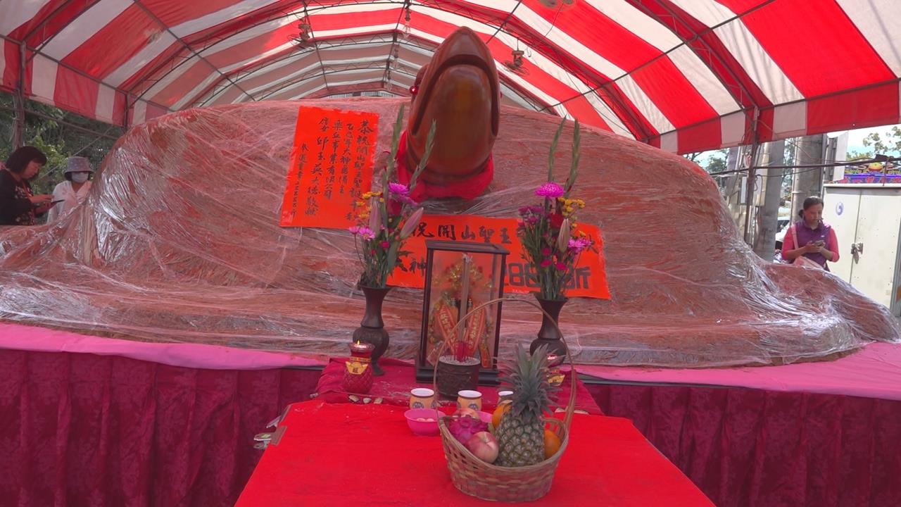 壯觀！南投鹿谷開山廟祝壽慶典　2萬8888斤大神龜亮相