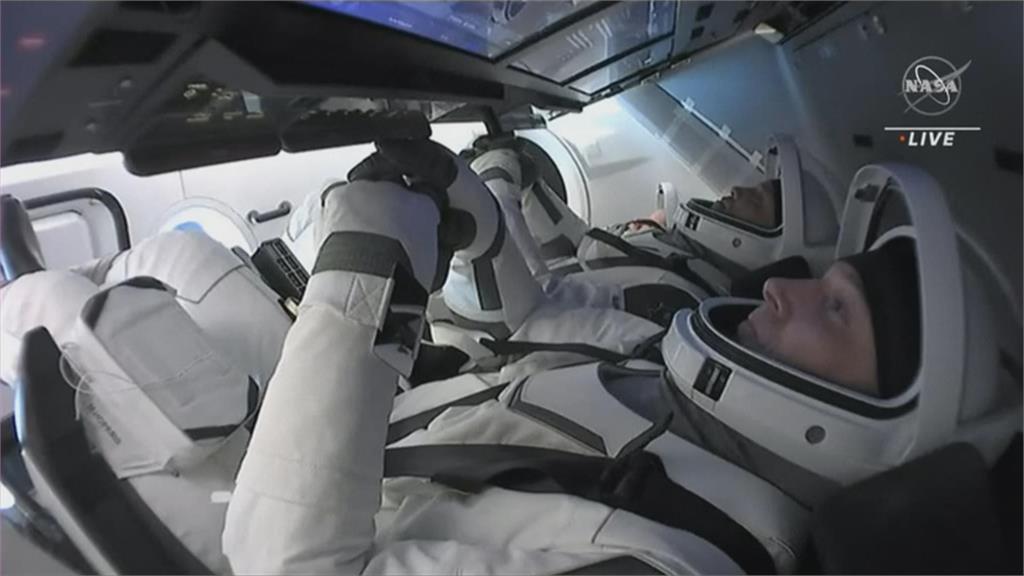 完成超過160天任務 4名太空人搭SpaceX順利回到地球