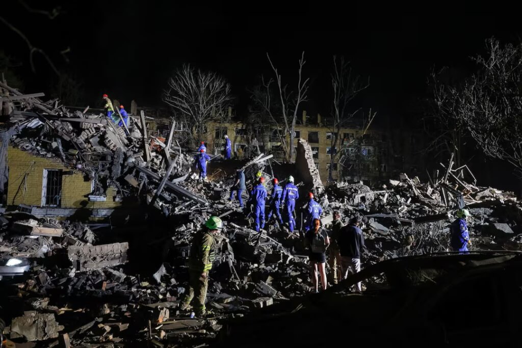 俄國空襲基輔釀12死 澤倫斯基：飛彈由北韓供應